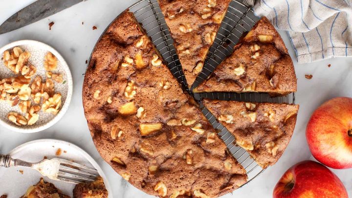 نکات و فوت‌وفن‌ های طرز تهیه کیک سیب و دارچین