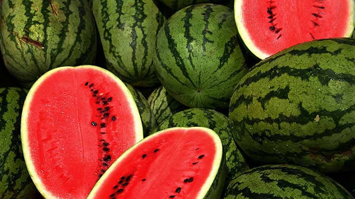 ویژگیهای هندوانه شیرین و قرمز ویژگیهای هندوانه شیرین و قرمز