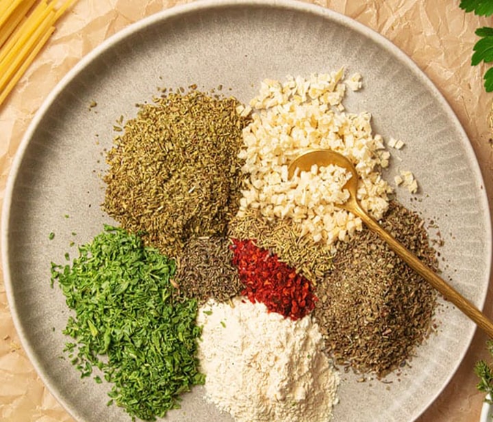 ادویه های مخصوص ماکارونی