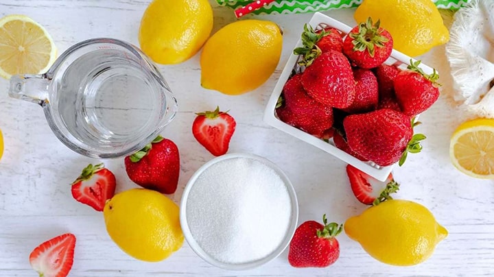 مواد اولیه جهت تهیه لیموناد توت فرنگی