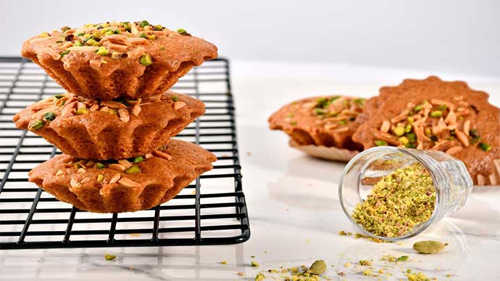 طرز تهیه کیک با شیر سویا
