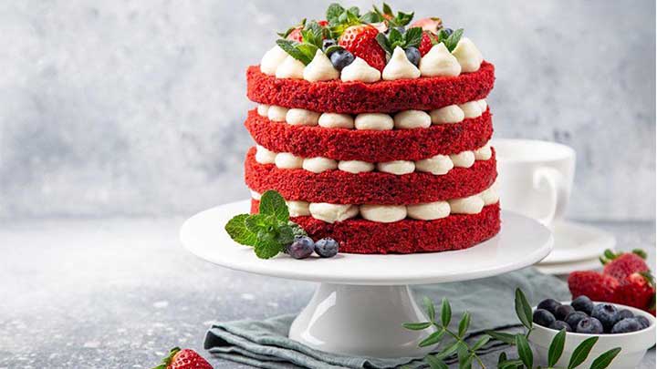 پخت کیک با شیر بادام