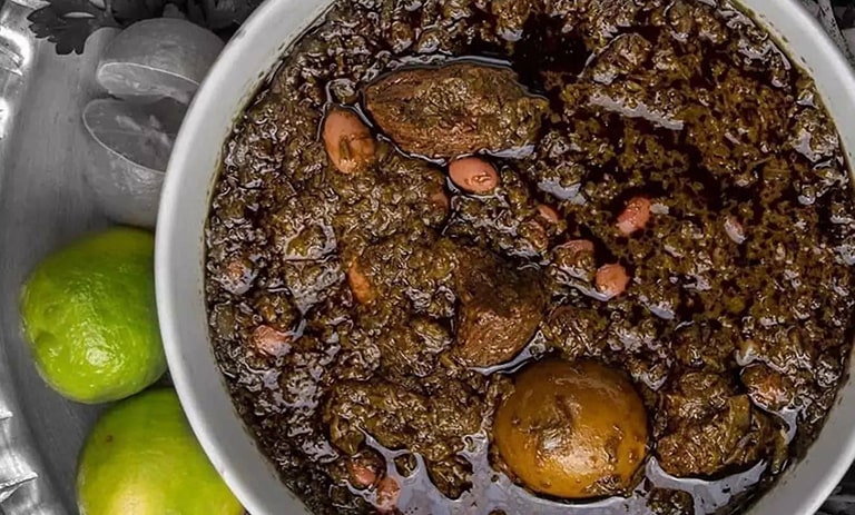 5 نکته کاربردی برای سیاه شدن خورشت قورمه سبزی