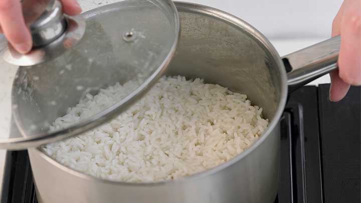 رفع بوی سوختگی برنج رفع بوی سوختگی برنج