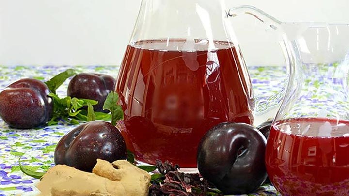 طرز تهیه شربت آلو سیاه