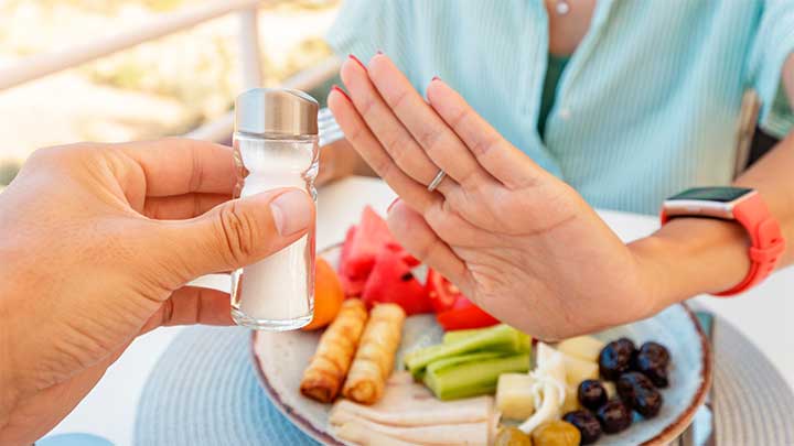  رفع شوری غذا