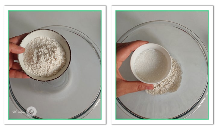 شکر را به آرد برای رول کرپ خامه ای اضافه کنید