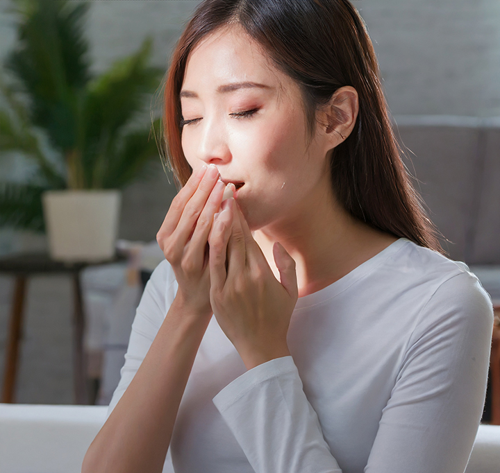 مواد غذایی مفید برای بوی بد دهان مواد غذایی مفید برای بوی بد دهان