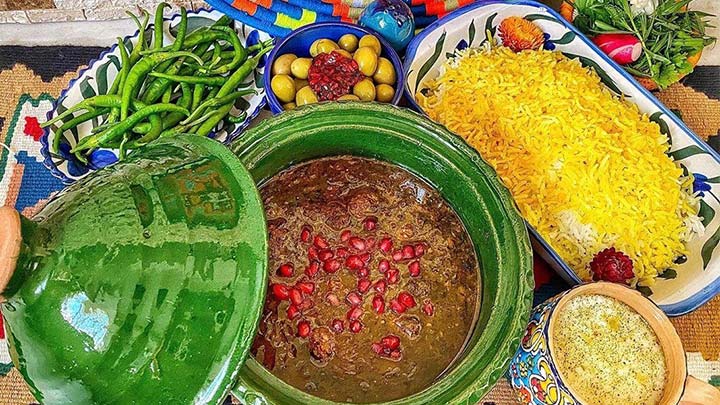 طرز تهیه خورشت اناربیج گیلانی