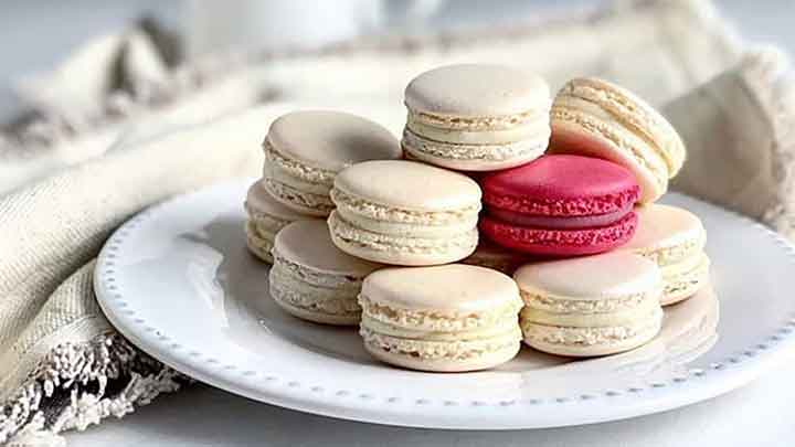 مراحل درست کردن شیرینی ماکارون خوشمزه