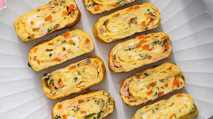 رولت تخممرغ و سبزیجات رولت تخممرغ و سبزیجات