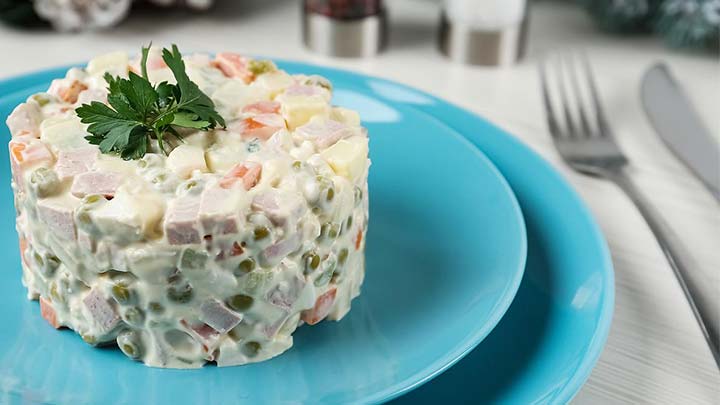 سالاد الویه خوشمزه و لذیذ