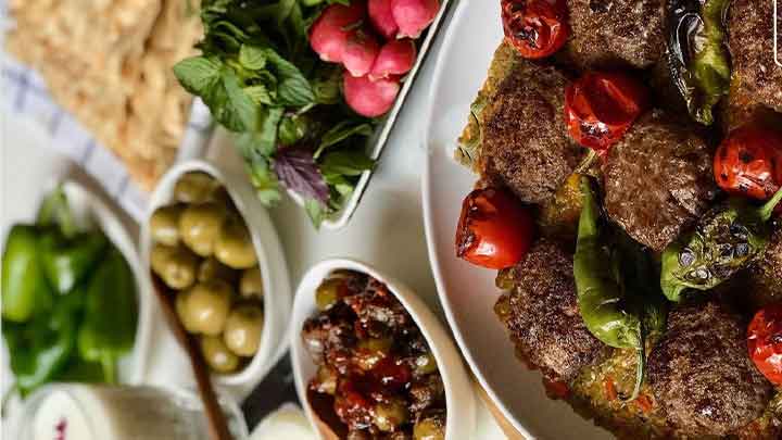 نکات و فوت و فنهای طرز تهیه فندق قاتق نکات و فوت و فنهای طرز تهیه فندق قاتق