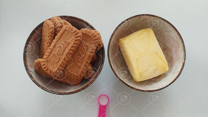 مواد لازم جهت تهیه کراست چیزکیک لوتوس