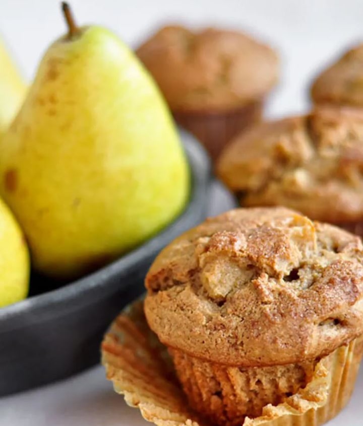 مراحل درست کردن مافین گلابی مراحل درست کردن مافین گلابی