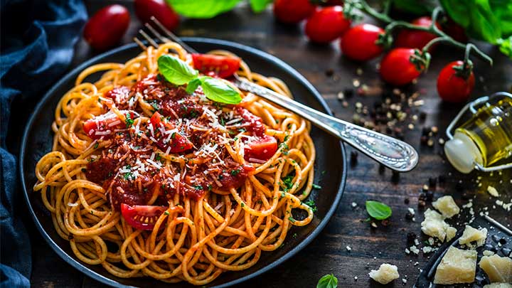 رازهای خوشمزه شدن مایه ماکارونی مجلسی