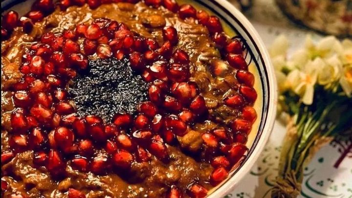 نکات و فوتوفن های طرز تهیه آش انار نکات و فوتوفن های طرز تهیه آش انار