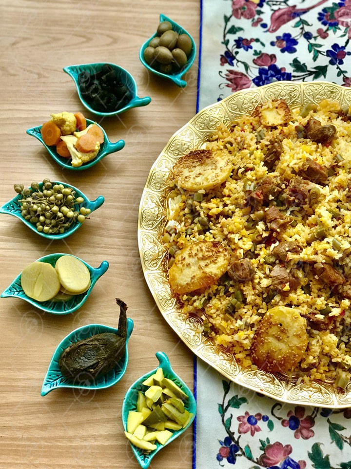 در تهیه لوبیا پلو از لوبیای تازه تهیه کنید.