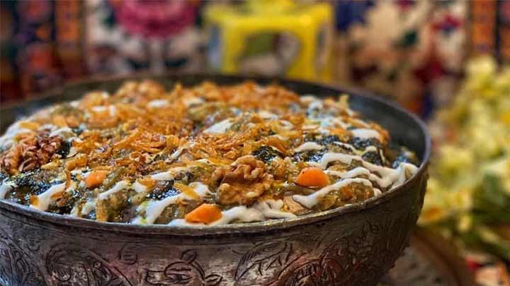 مراحل تهیه یخمه ترش اصفهان