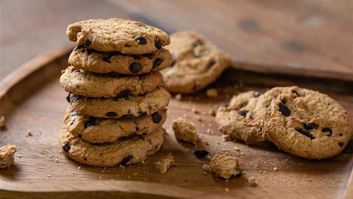 با ترفندهای تازه نگه داشتن شیرینی خشک در یخچال و فریزر آشنا شوید!