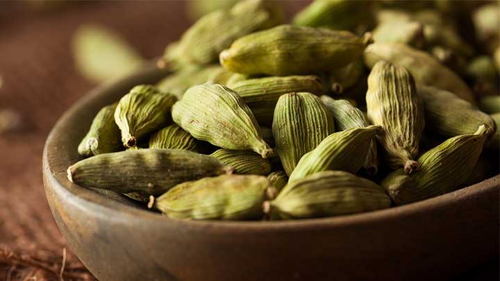 نکات و فوت و فنهای طرز تهیه پودر هل نکات و فوت و فنهای طرز تهیه پودر هل