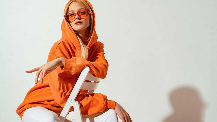 بررسی رنگ سال 2024 | سال ۱۴۰۳ بررسی رنگ سال 2024 | سال ۱۴۰۳