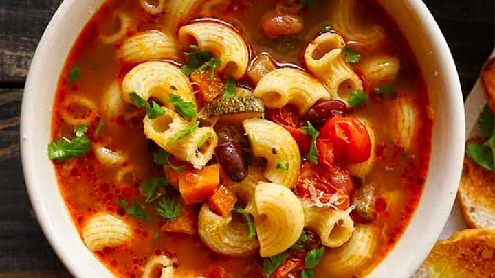 مراحل تهیه آش گوشواره مراحل تهیه آش گوشواره