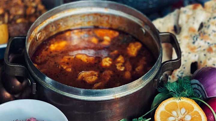 مراحل طبخ قورما شورباسی تبریزی با طعمی متفاوت و خوشمزه مراحل طبخ قورما شورباسی تبریزی با طعمی متفاوت و خوشمزه