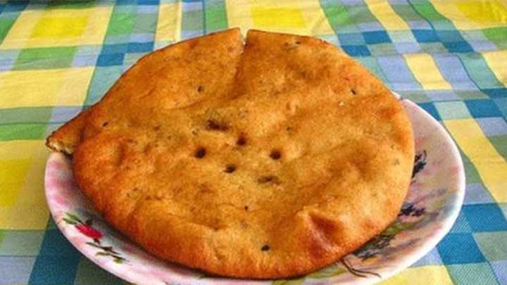 چند فوت کوزه‌گری در تهیه نان سوروک یزدی