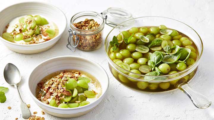 مراحل درست کردن ترشی انگور سفید