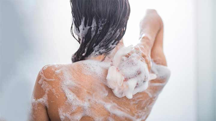 معرفی 25 مدل شامپو بدن برای پوست خشک