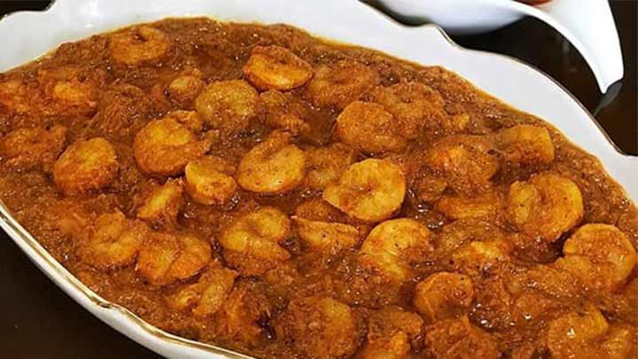 دوپیازه میگو از غذاهای محلی بوشهری