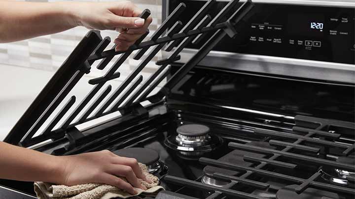 استفاده از لیمو ترش برای تمیز کردن سر شعله اجاق گاز