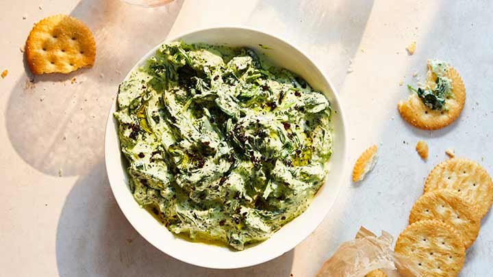 ترکیبات و خواص ماست با اسفناج