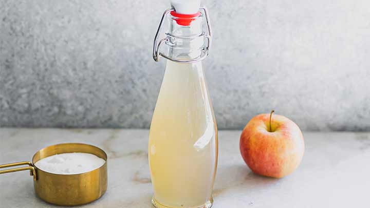 طرز تهیه شربت سیب با آب سیب طرز تهیه شربت سیب با آب سیب