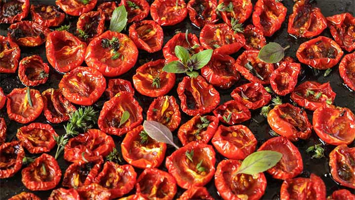 خشک کردن گوجه فرنگی با پنکه خشک کردن گوجه فرنگی با پنکه