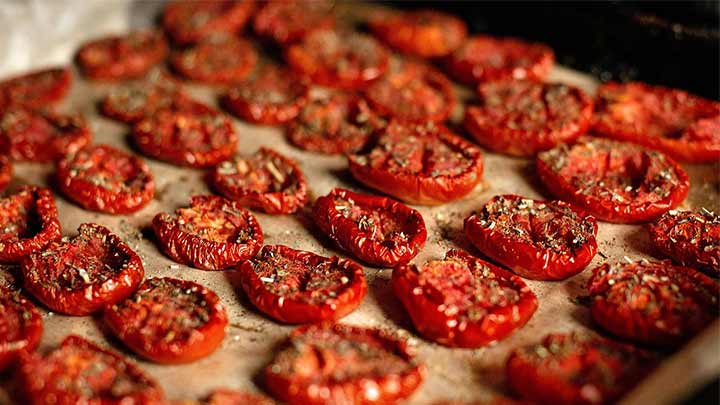 طرز تهیه گوجه خشک در میوه خشک کن طرز تهیه گوجه خشک در میوه خشک کن