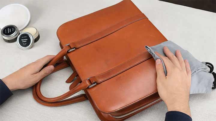 نگهداری از کیف چرم نگهداری از کیف چرم