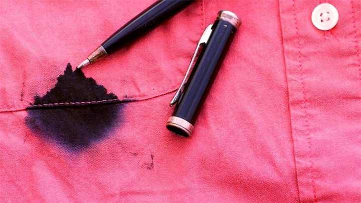 استفاده از جوش شیرین برای پاک کردن لکه روغن استفاده از جوش شیرین برای پاک کردن لکه روغن