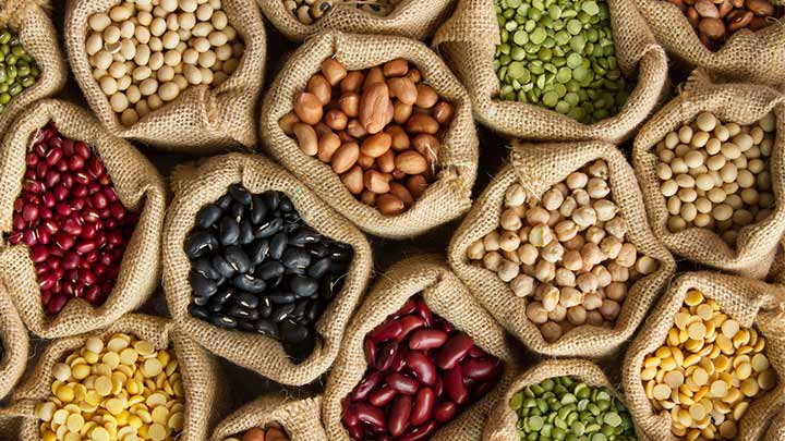 استفاده از برگ گردو برای نگهداری طولانی مدت حبوبات