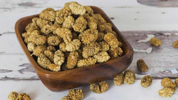 با خواص توت خشک آشنا شوید! با خواص توت خشک آشنا شوید!