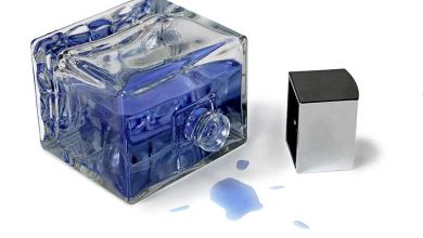 روش‌های پاک کردن لکه دئودورانت و عطر از لباس