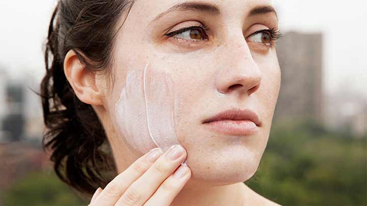 دکتر ژیلا بهترین ضد آفتاب برای پوست مختلط دکتر ژیلا بهترین ضد آفتاب برای پوست مختلط