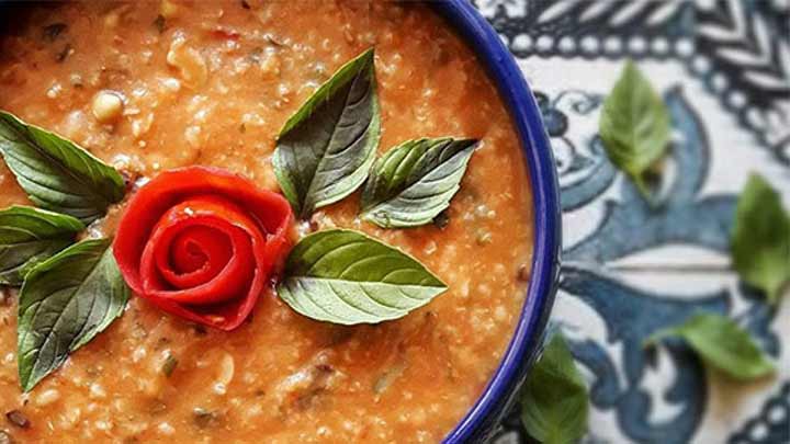 آش گوجه فرنگی از غذاهای خوشمزه تبریزی