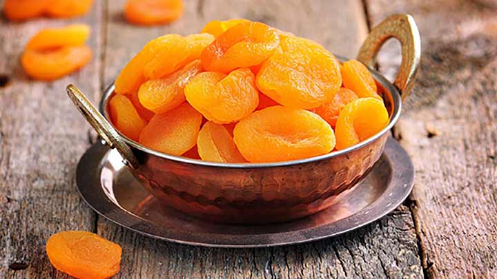 مضرات برگه زردآلو