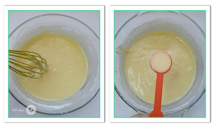 یک قاشق مایه کوکی فورچون را برای ریختن در قالب فر بردارید