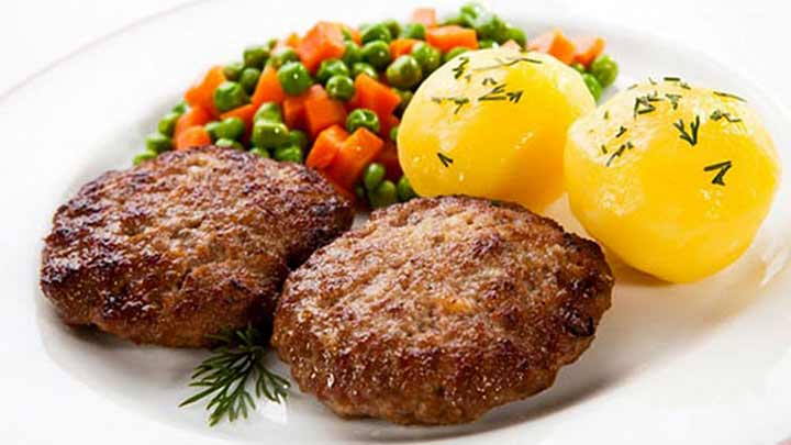 مراحل تهیه مشتی کباب اصفهانی (کباب زردک)