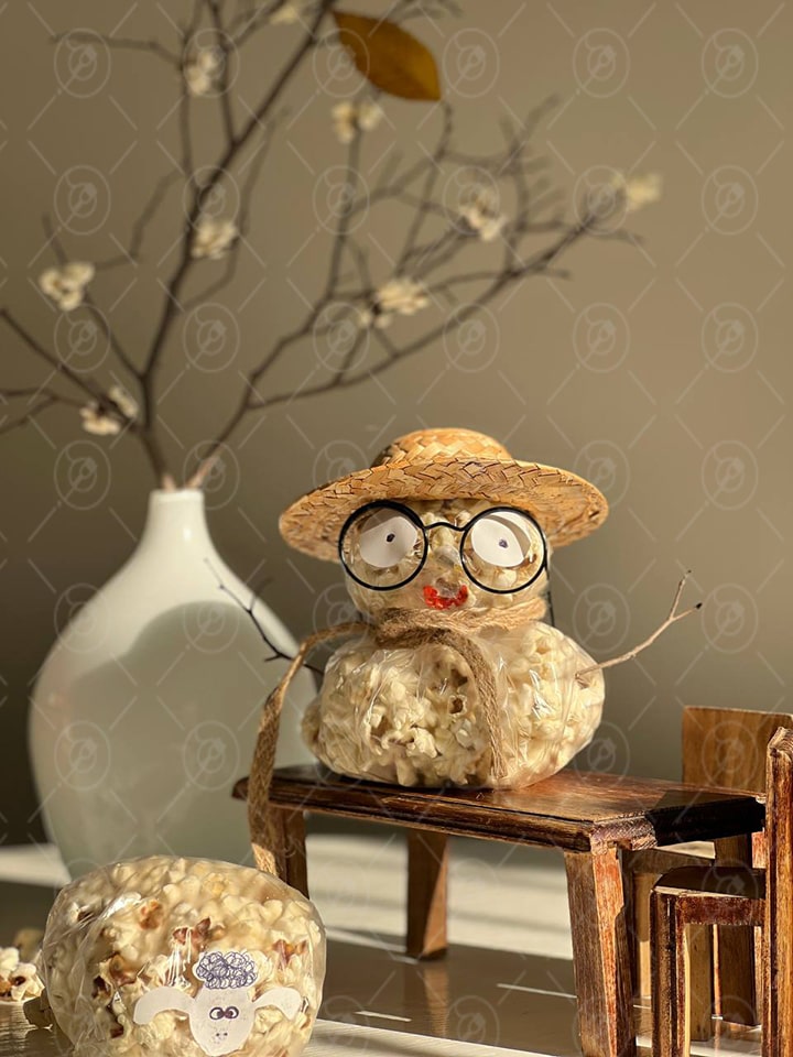 تزیین پفیلا به شکل آدم برفی