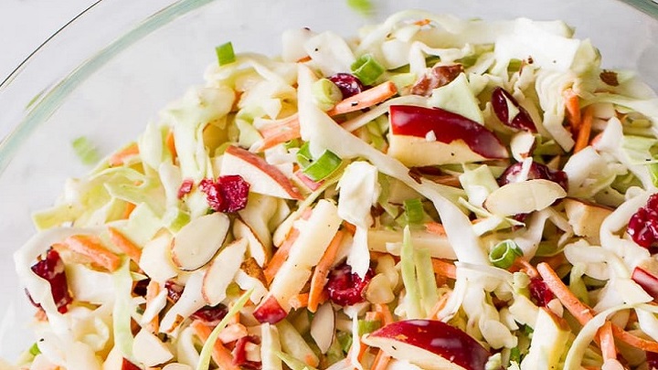طرز تهیه سالاد سیب و کلم قرمز؛ ساده و خوشمزه طرز تهیه سالاد سیب و کلم قرمز؛ ساده و خوشمزه