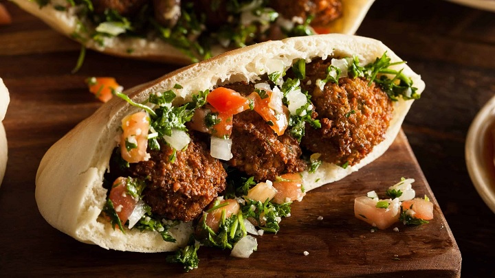 طرز تهیه فلافل خوشمزه و مجلسی در فر به روش عربی